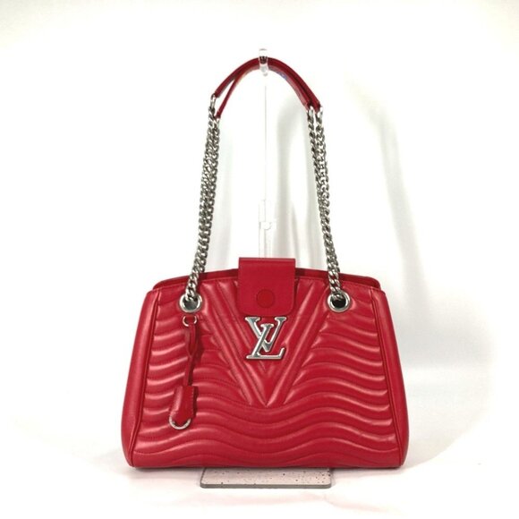 LOUIS VUITTON Red Leather Shoulder Bag - Picture 1 of 16